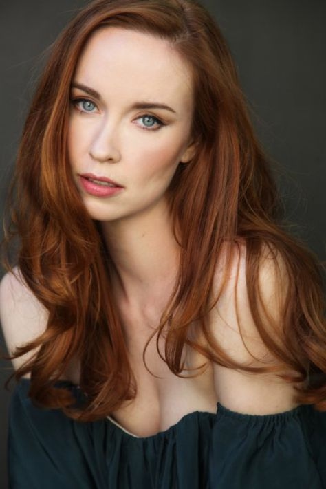 Elyse Levesque Redhead Actress, Elyse Levesque, Laura Vandervoort, Elsa Pataky, Red Hair Woman, Alicia Vikander, Redhead Beauty, Jennifer Morrison, Hailee Steinfeld