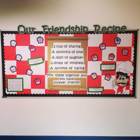 Friendship recipe display. What makes a good friend? Reception. Eyfs. Friends Eyfs Activities, Friendship Day Notice Board Decoration, Making Friends Eyfs Activities, Friendship Eyfs, Friendship Early Years, Friendship Classroom Door, Friendship Display, Friends And Family Board Classroom, We Are Independent Display Eyfs