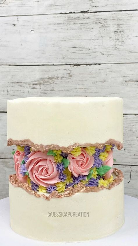 Floral Fault Line Cake | How To [Video] | Creative cake decorating, Cake decorating videos, Cake decorating techniques Torturi Baby Shower, Fault Line Cake, Buttercream Cake Decorating, Cake Decorating Piping, Creative Cake Decorating, Cake Decorating Frosting, Easy Cake Decorating, Cake Decorating Videos, Cake Decorating Designs