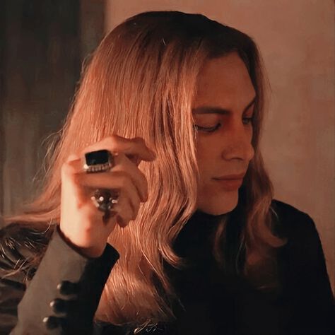 Michael Langdon Long Hair, American Horror Story Michael Langdon, Ahs Michael Langdon, Michael Langdon, Cody Fern, Fern Michaels, American Horror Story 3, Fern, Interview With The Vampire