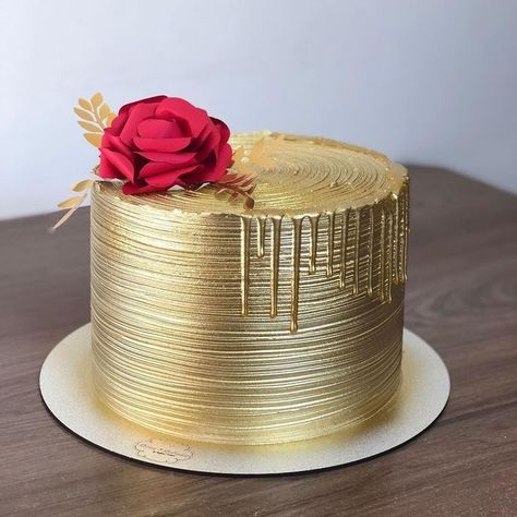 Golden Birthday Cakes, Birthday Cake Roses, Teen Bedroom Ideas, Modern Birthday Cakes, Golden Cake, Gold Birthday Cake, Happy Birthday Cake Images, Winter Cake, 50th Birthday Cake