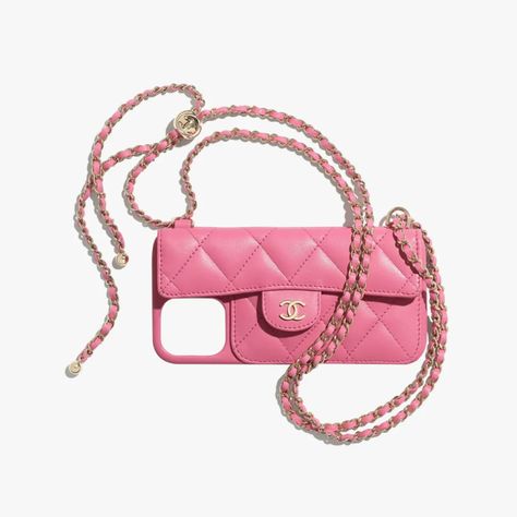 Chanel Phone Case, Chanel 2020, Classic Phones, Mode Chanel, Chanel Store, Spring Accessories, Chanel Official Website, Couture Mode, Pink Phone Cases