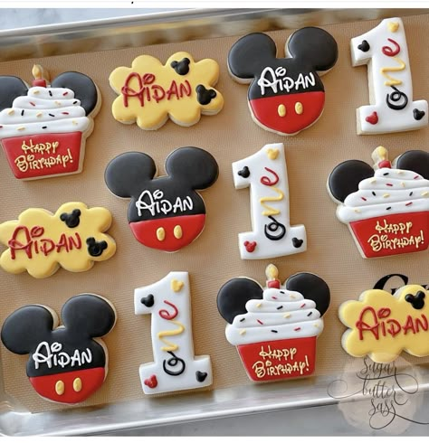 Twodles Cookies, Mickey Sugar Cookies, 40th Birthday Cookies, Mickey Mouse Desserts, Dessert Table Birthday Party, Mickey Mouse Smash Cakes, Mickey Birthday Cakes, Γενέθλια Mickey Mouse, Mickey Mouse Birthday Theme