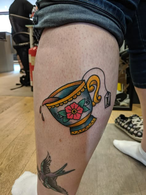 Teacup Tattoo American Traditional, American Traditional Tea Cup Tattoo, Teapot Traditional Tattoo, How To Draw A Tea Cup, Traditional Tea Cup Tattoo, Traditional Teacup Tattoo, Teacup Tattoo Vintage, East Side Tattoo, Cup Of Tea Tattoo