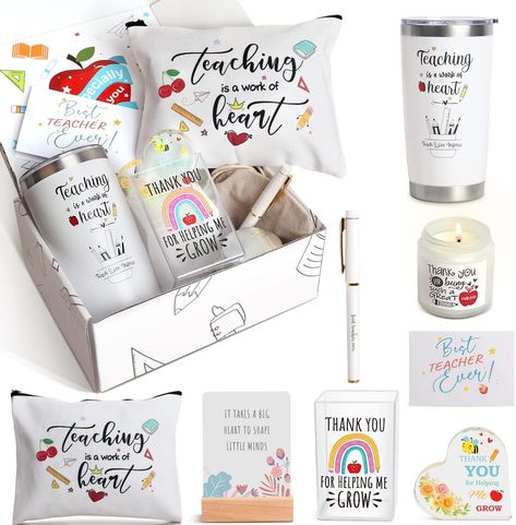 😍10 PCS Teacher Appreciation Gift Set: 1*20 OZ Teacher's Mug, 1*Makeup Bag,1*Scented Candle,1*Pen,1*Transparent Acrylic Pen Holder,1*Transparent Acrylic Ornament,1*20 PCS Affirmation Cards,1*Small Canvas Bag,1*Greeting Card and a no-assembly gift box. Best Teacher Appreciation Gifts, School Gifts For Teachers, Thank You Baskets, Wine Teacher, Back To School Gifts For Teachers, Teacher Personalized, Teachers Day Gifts, Diy Teacher Gifts, Teacher Christmas Gifts