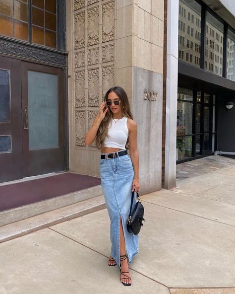 Long Skirt Outfits: How To Style Maxis & Midis This Season - Lulus.com Fashion Blog Denim Long Skirt Outfit, Jean Skirt Outfits Summer, Denim Skirt Outfit Summer, Denim Midi Skirt Outfit, Long Denim Skirt Outfit, Skirt Outfit Summer, Jean Skirt Outfits, Concert Outfit Ideas, Midi Skirt Outfit