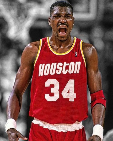 Hakeem Olajuwon Allen Iverson Iconic Photos, Ausar Thompson Basketball, Amen Thompson Basketball, James Harden Houston Rockets, Hakeem Olajuwon, Nba Stars, Nba Teams, Houston Rockets, Custom Tees