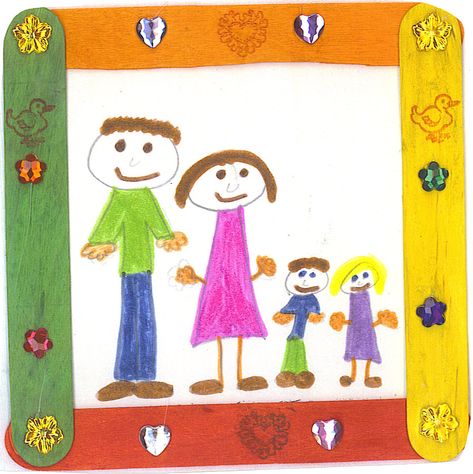 Families! This blog has fun crafts, books to read, songs to sing, and even science experiments to do...all about families Happy Family Images, Preschool Set Up, Family Tree Project, Family Help, Family Theme, Families Are Forever, Better Parent, Animal Crafts For Kids, Beginning Of The School Year