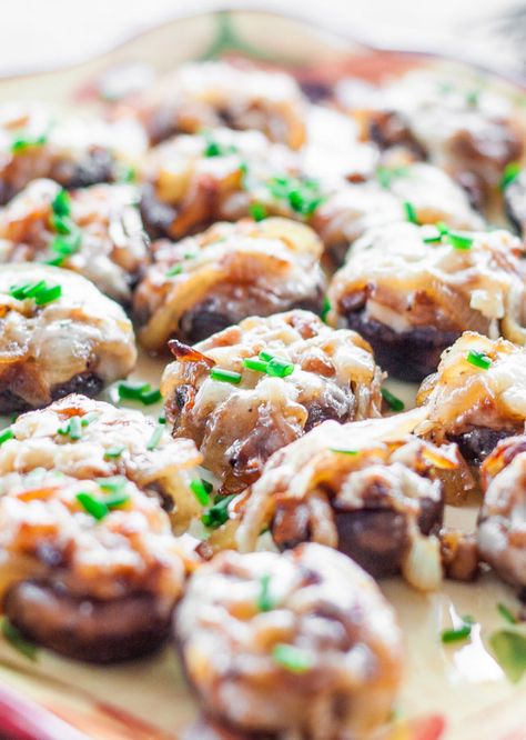 French Onion Soup Stuffed Mushrooms Hot Mulled Cider Recipe, Eggplant Dip Recipes, Best Holiday Appetizers, Bacon Wrapped Chicken Bites, Jo Cooks, Appetizers Recipes, Thanksgiving Appetizers, Onion Recipes, French Onion Soup