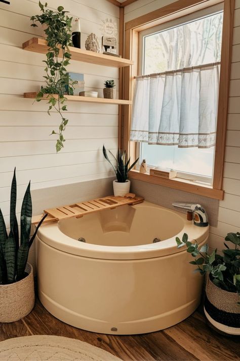 OMG, I just found the most amazing tiny house bathroom bathtub ideas! 😍 These 18 designs are pure genius—perfect for saving space and adding style to any tiny home. From sleek built-ins to cozy tubs that fit anywhere, I’m obsessed! You have to check these out! #tinyhouse #tinyhome #compactliving Bathroom Bathtub Ideas, Tiny Home Bathroom, Tiny Bathtub, Tiny Home Bathrooms, Vintage Clawfoot Tub, Bathtub Ideas, Tiny House Bathroom Ideas, Bathtub Shower Combo, Tiny Bath