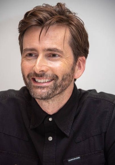 PHOTOS: David Tennant At Good Omens Screening And Panel In LA The Good Omens, Michael Mckean, Jack Whitehall, David Tennant Doctor Who, David Michael, 10th Doctor, Star David, Tina Fey, Good Omens