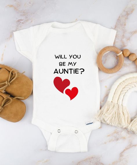 Hello Auntie, Auntie Baby Clothes, Mom Pregnancy Announcement, Auntie Baby, Pregnancy Announcement Gifts, Baby Body, Pregnancy Announcement, Baby Gift, Baby Gifts