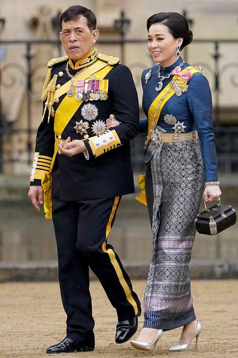 Royal Pictures, King Charles Coronation, Coronation Robes, Charles Iii Coronation, Charles Coronation, Zara Phillips, Bhumibol Adulyadej, King Bhumibol, Lady Louise Windsor