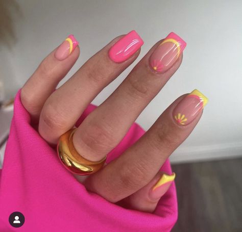 Short Square Summer Nail Designs, Pink And Yellow Nails Design, Festival Nails Neon, Bright Summer Acrylic Nails Square, Neon Square Nails, Pink And Yellow Nail Designs, Pink And Yellow Nails, Summa Nails, Turkey Nails