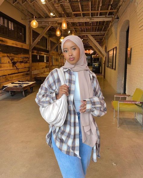 Hijabi Fashion Summer, Modest Street Fashion, Modest Outfits Muslim, Hijab Fashion Summer, Estilo Hijab, Hijabi Fits, Stile Hijab, Street Hijab Fashion, Modern Hijab Fashion