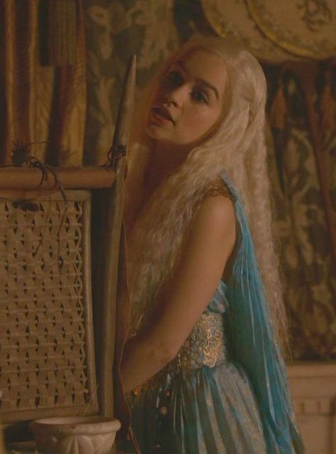 daenerys qarth dress | Daenerys Game of Thrones Season 2 Qarth Blue Dress Gold Belt Image ... Daenerys Costume, Game Of Thrones Daenerys, Gold Belt, The Other Half, Dress Gold, Other Half, Blue Dress, Daenerys Targaryen, Game Of Thrones