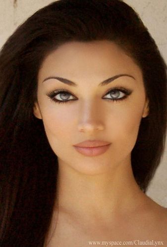 Permanente Make-up, Persian Women, Braid Inspiration, Long Brown Hair, Long Black Hair, Braided Hairstyles Easy, Aishwarya Rai, Lynx, Beautiful Makeup