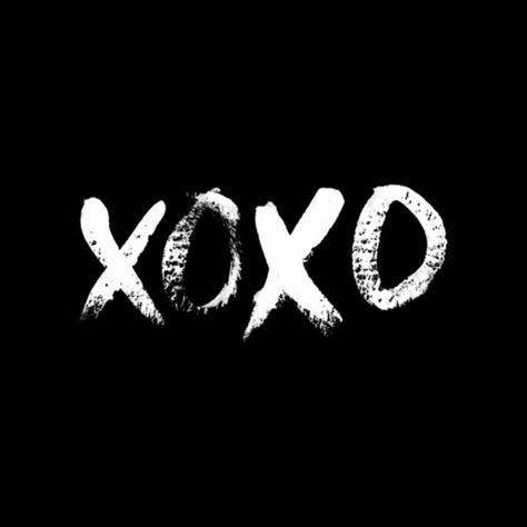 Xoxo Wallpapers Aesthetic, Fye Wallpapers, Ipad Widgets, Ipad Homescreen, Such Is Life, Phone Widgets, Instagram Profile Picture, Instagram Profile Picture Ideas, Profile Picture Ideas