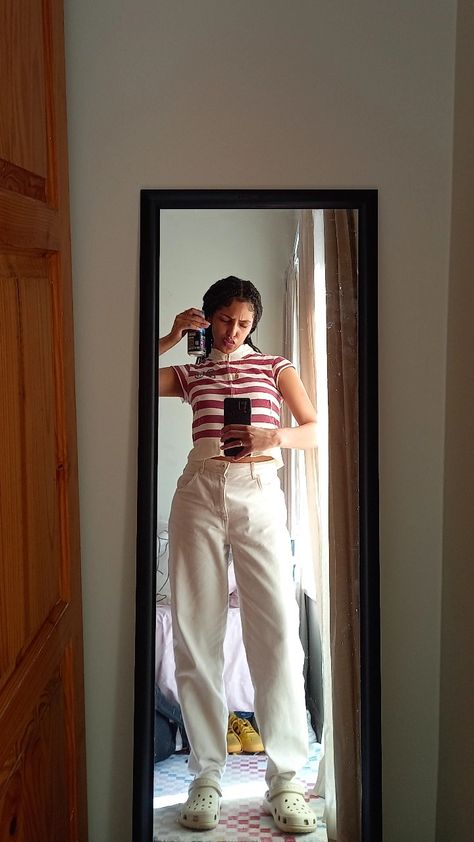 Red and white striped moto style zip up, white oversized jeans, bone coloured crocs | braids Jeans And Crocs, Crocs Outfit, White Jeans Outfit, Oversized Jeans, Bone Color, Mirror Pics, Moto Style, Jeans Outfit, Red And White Stripes