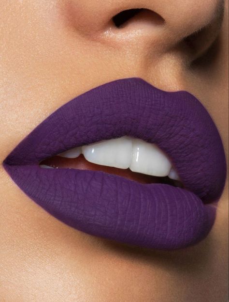 Dark Lip Makeup, Crazy Lipstick, J Makeup, Long Shiny Hair, Beautiful Lipstick, Dark Lipstick, Purple Lips, Purple Lipstick, Fancy Makeup