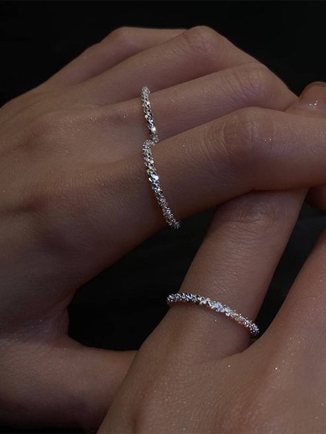 Simple Prom Jewelry Silver, Prom Rings Silver, Casual Rings Women, Silver Jewelry Classy, Prom Silver Jewelry, Silver Watches Women Classy, Silver Jewelry Prom, Prom Accessories Jewelry, Dainty Silver Jewelry