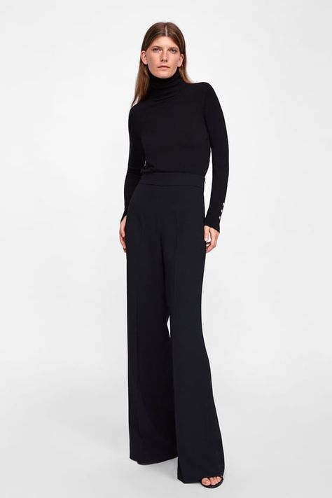 Image 1 of BASIC TURTLENECK SWEATER from Zara Black Polo Neck Outfit, Polo Neck Outfits For Women, Polo Neck Outfit, Black Polo Neck, Mode Zara, Office Wardrobe, Basic Wear, Zara Fashion, High Neck Sweater