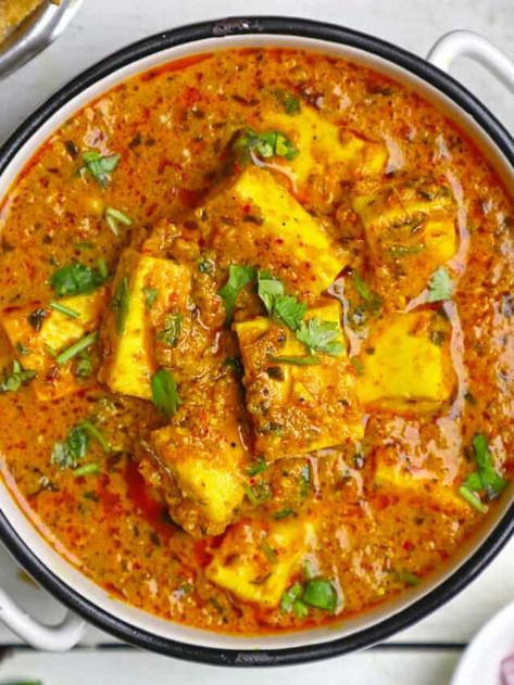 Paneer Butter Masala Recipe, Butter Masala Recipe, Paneer Butter Masala, Butter Masala, Punjabi Style, Coriander Powder, Red Chilli, Chilli Powder, Chopped Onions