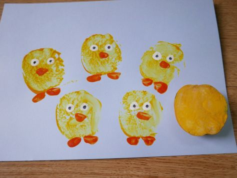 Potato Painting Ideas, Potato Printing Kids, Vegetable Printing Ideas, Potato Crafts For Kids, Potatoe Printing, Potato Print Art, Potato Prints, Vegetables Painting, Vegetable Printing