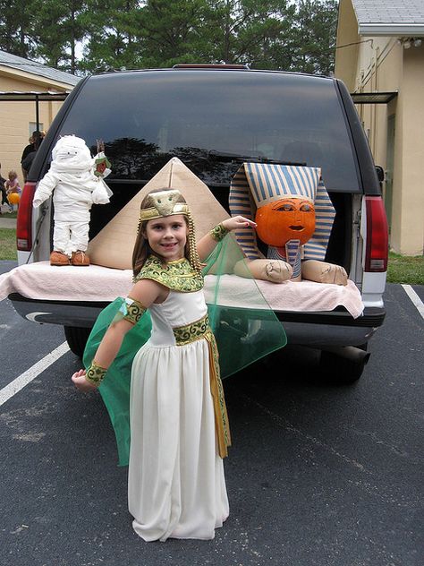 2009 Trunk or Treat by Stevie Lee, via Flickr Creative Trunk Or Treat, The Great Pumpkin Patch, Trunk Or Treat Ideas, Jonah And The Whale, Fall Festivals, Harvest Party, Fall Fest, Car Decorations, Spooktacular Halloween