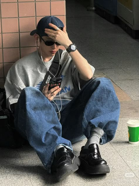 Soft Boy Aesthetic, Korean Street Fashion Men, Ootd Poses, Asian Streetwear, Mens Trendy Outfits, Soft Boy, Street Fashion Men Streetwear, Guys Clothing Styles, Boy Aesthetic