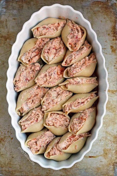 Weight Watchers Pasta, Emily Bites, Chicken Stuffed Shells, Italian Foods, Stuffed Shells Recipe, Chicken Parm, Stuffed Pasta Shells, Stuffed Shells, One Plus