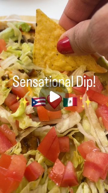 Paloma Medeiros on Instagram: "🇵🇷❤️🇲🇽 The most delicious Dip ever!!! Thank you so much Puerto Rico & Mexico for this delicious recipe❤️❤️❤️🫶🏼 ✨Please let me know about more dip recipes ideas! I love reading all the comments and ideas you leave here for me, it helps me create good content and share delicious recipes with other people. 🫶🏼 ✨Please, share this video with all your family and friends! Recipe✨ -1 block cream cheese (softened) -1/2 Cup of sour cream -1/3 C jarra Salsa - Ground Beef ( with taco seasoning) - 1 C Monterey Jack shredded cheese - Shredded lettuces - tomatoes 🍅 ✨How to do: Spread softened cream cheese and sour cream, add layer of salsa and another layer of ground beef. Top w/ Monterey Jack cheese 🧀 Cover w/ foil and bake at 425°F for 15-20 minutes until cheese Layered Taco Dip With Cream Cheese, Friends Recipe, Layered Taco Dip, Layer Dip, Taco Dip, Cream Cheese Dips, Monterey Jack, Shredded Lettuce, Soften Cream Cheese