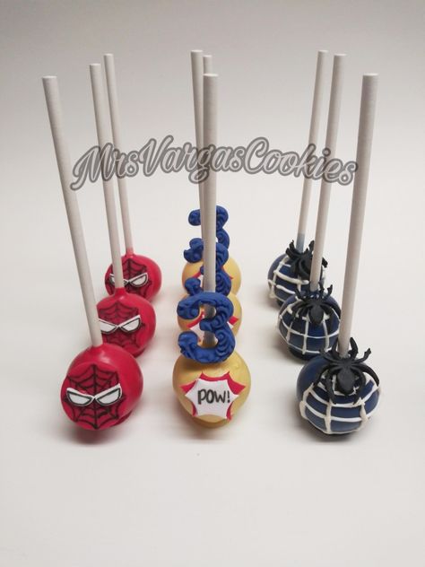 Spiderman Cakepops by MrsVargasCookies Spiderman Cakepops, Spiderman Cake Pops, Pastel Spiderman, Hulk Party, Spiderman Birthday Cake, Boy Party Favors, Avenger Birthday Party, Spiderman Birthday Party, Cake Classes