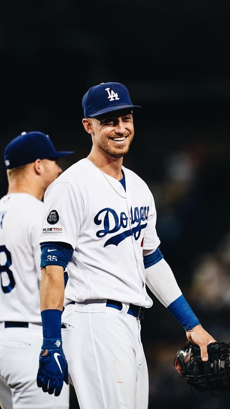 Cody Bellinger 2019 Cody Bellinger Wallpaper, Bellinger Dodgers, Dodgers Nation, Corey Seager, Cody Bellinger, Baseball Guys, Dodger Blue, Buster Posey, Baseball Boys