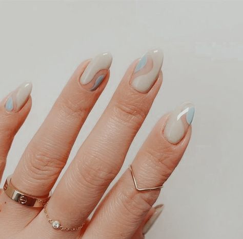 Wavy French Manicure, Short Squiggly Line Nails, Swirly Nail Designs Short, Nail Ideas Minimal, Short Nails Squiggly Lines, Cute Nails Squiggle, White Squiggly Line Nails, Nail Design Lines, Squiggly Nail Art