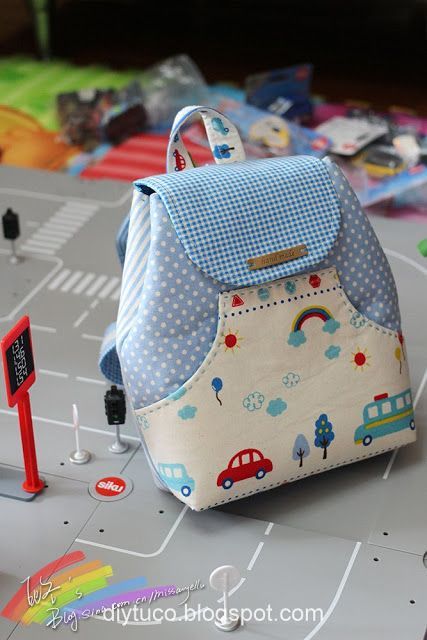 Backpack Pattern Sewing, Backpack Sewing, Backpack Tutorial, Projek Menjahit, Diy Backpack, Trendy Sewing, Backpack Pattern, Kids' Bag, Sewing Purses