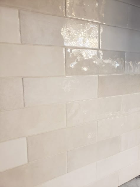 Bedrosians Cloe Tile White Kitchen Backsplash, Grey White Backsplash Kitchen, Arizona Tile Flash White Backsplash, White Glossy Subway Tile Backsplash, Texture Subway Tile Backsplash, Flash White Tile, Chloe Backsplash Tile, Off White Backsplash Tile, White Shiny Backsplash