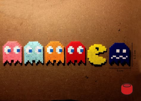 Pacman Magnets and Keychains made from Perler Beads by DJbits Perler Bead Designs, Perler Beads Ideas, Hamma Beads Ideas, Easy Perler Bead Patterns, Arte Nerd, Melty Bead Patterns, Pearl Beads Pattern, Art Perle, Hama Beads Design