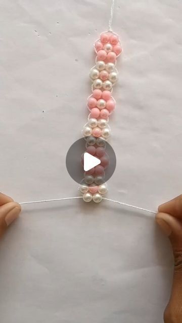 Check more at https://howcandothis.com/diyideas/32595/ Cute Beaded Bracelets Diy, Bracelet Made Of Beads, Ideas For Making Bracelets, How To Do Bracelets With Beads, Easy Bead Patterns, Aesthetic Friendship Bracelets Beads, Beads Bracelet Making, Making Bracelets With Beads Tutorials, Cool Bead Bracelet Ideas