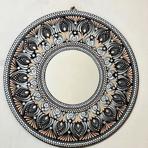 Dot Mandala Mirror, Mandala Mirror, Makeup Decor, Designer Mirror, Dot Mandalas, Home Nature, Mandala Art Therapy, Nature Style, Selfie Photography