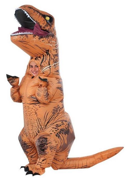 this inflatable dinosaur costume is so funny. Inflatable T Rex Costume, Costume Dinosaure, Jurassic World T Rex, Dinosaur Halloween Costume, Inflatable Dinosaur Costume, T Rex Costume, Dinosaur Halloween, All Dinosaurs, Inflatable Costumes