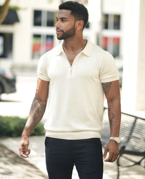 Josh Mair Austin Dunham Style, Old Money Outfits For Black Guys, Black Rich Men Aesthetic, Old Money Style Black Man, Old Money Black Men, Outfit Chicos, Austin Dunham, Miami Outfits Men, Vibrant Outfits