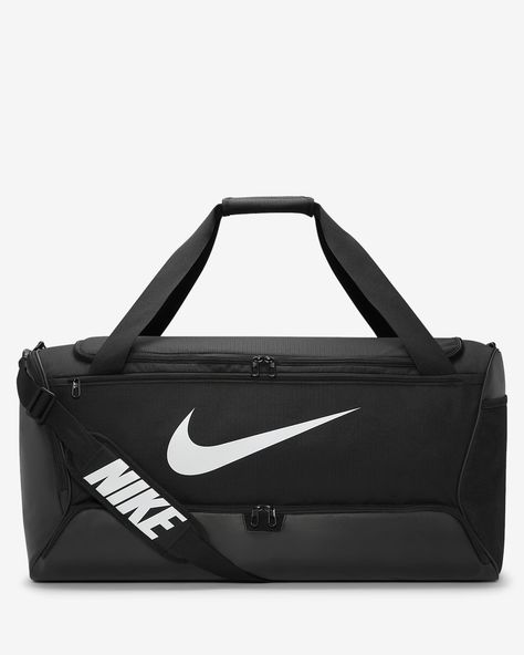 Nike Brasilia 9.5 Training Duffel Bag (Large, 95L). Nike.com Nike Duffle Bag, Baseball Gear, Nike Bags, Batting Gloves, Training Gear, Jersey Pants, Nike Mens, Black White Fashion, Sport Bag