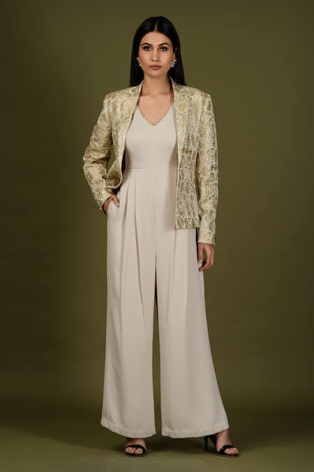 Buy Gold Brocade Silk Woven Floral Print V Neck Jacket And Jumpsuit Set For Women by Soniya G Online at Aza Fashions. Jumpsuits For Women Indian, Ethnic Jumpsuit, Jumpsuit With Jacket, Jumpsuit Outfit Wedding, Cream Jumpsuit, Oversized Blazers, Brocade Jacket, Floral Print Jacket, Jacket Outfit Women