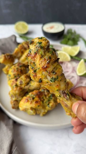 Marinated Drumsticks, Easy Iftar Recipes, Cupid Shuffle, Chicken Starter Recipes, Basting Sauce, Garam Masala Powder, Green Cardamom, Chicken Tenderloin Recipes, Creamy Yogurt