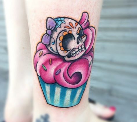 Cupcakes Tattoo Designs, Halloween Cupcake Tattoo, Traditional Cupcake Tattoo, Groovy Tattoo, Gothic Cupcake Tattoo, Cupcake Tattoo Designs, Creepy Cupcake Tattoo, Cupcake Tattoo, Skull Cupcakes