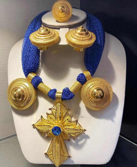 Habesha Jewelry Gold, Habesha Jewelry, Gold Necklace Aesthetic, Ethiopian Necklace, Blue Gold Jewelry, Habesha Culture, Dark Blue Jewelry, Ethiopian Culture, African Bridal Dress