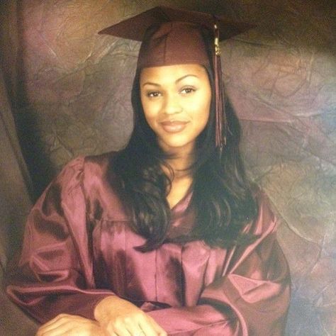 #meagangood senior graduation photo #90s (@meagangood) Megan Good 2000s, Meghan Good, Megan Good, Meagan Good, Graduation Photoshoot, Black Hollywood, Senior Photo, Graduation Photos, Hair Pictures