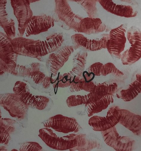 Dark Red Wallpaper, Romantic Wallpaper, Elle Woods, Easy Doodle Art, Instagram Photo Ideas Posts, Romantic Moments, Red Wallpaper, Simple Doodles, Photo Instagram