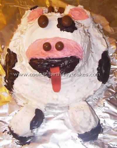 You searched for Cow cake | Coolest Birthday Cakes Cow Cake Birthday, Fluffy Cow Cake, Cute Cow Cake Ideas, Diy Cow Cake, Cow Birthday Cake Diy, Cow Cake Diy, Cow Cake Ideas, Cow Cookie Cake Ideas, Cow Themed Cake